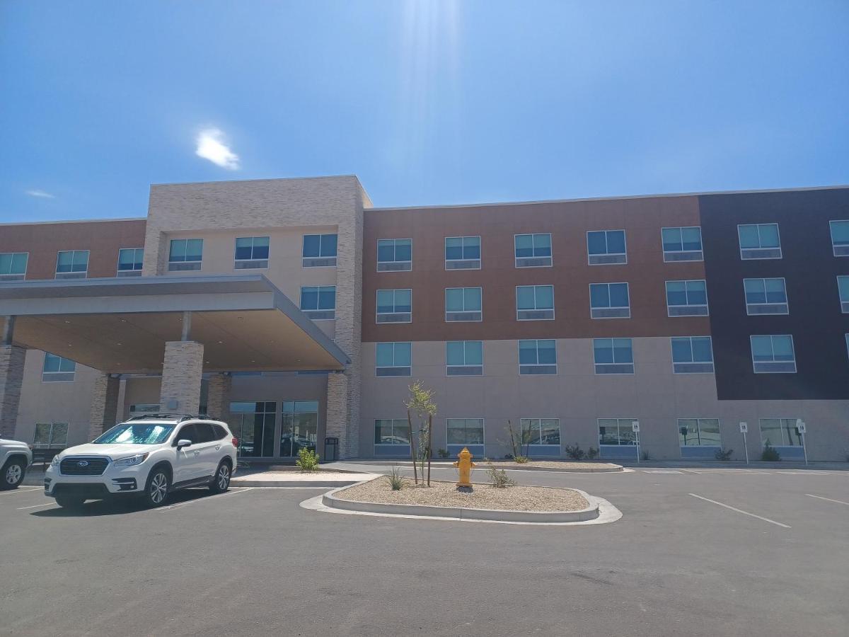 Holiday Inn Express & Suites - Bullhead City By Ihg Eksteriør bilde